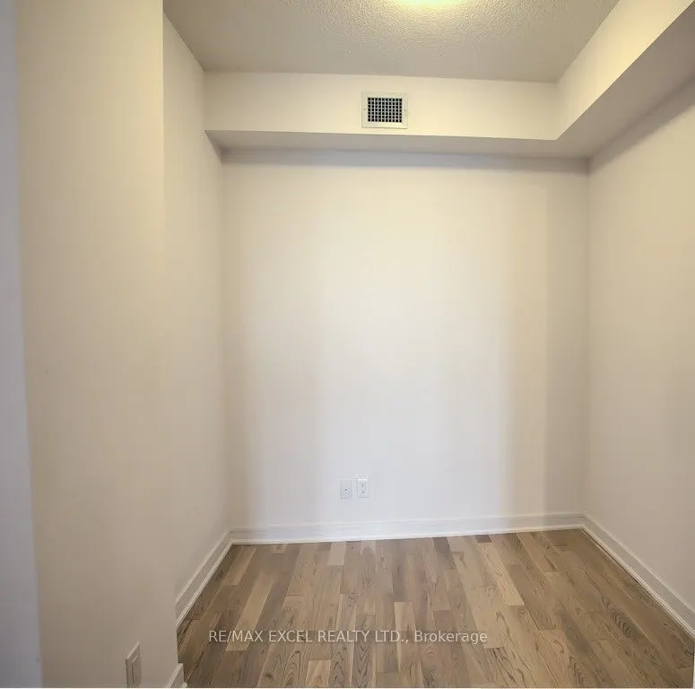 9191 Yonge Street, #605