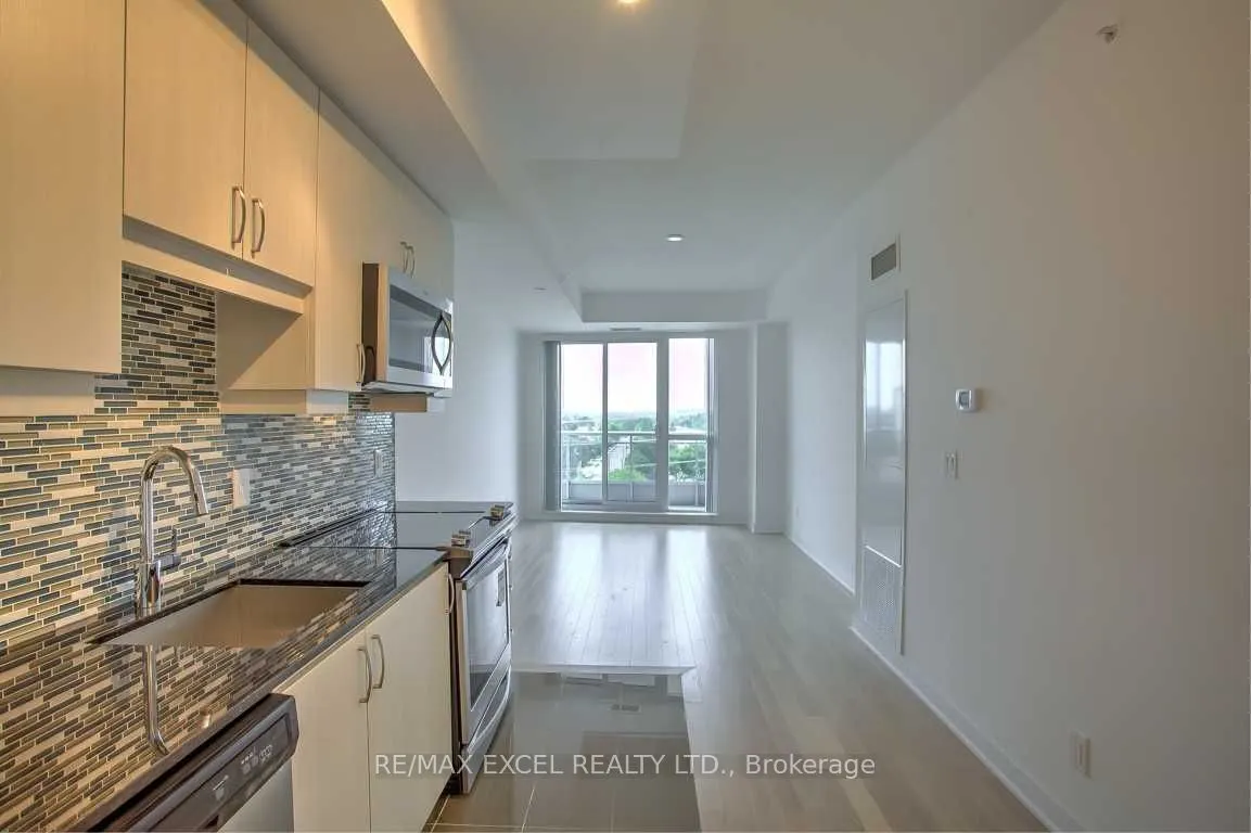 9191 Yonge Street, #605