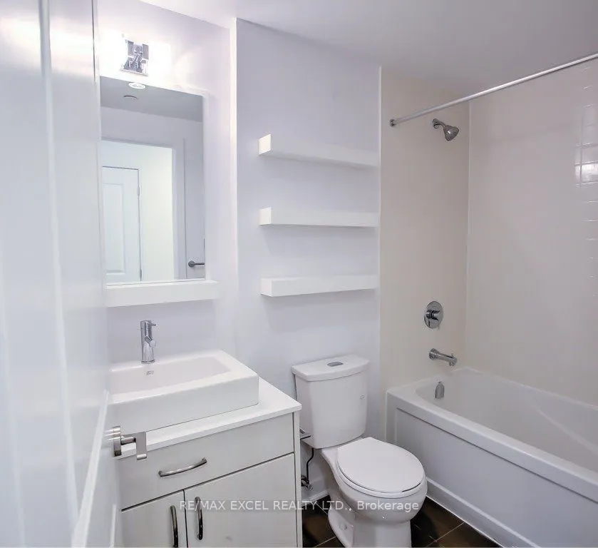 9191 Yonge Street, #605