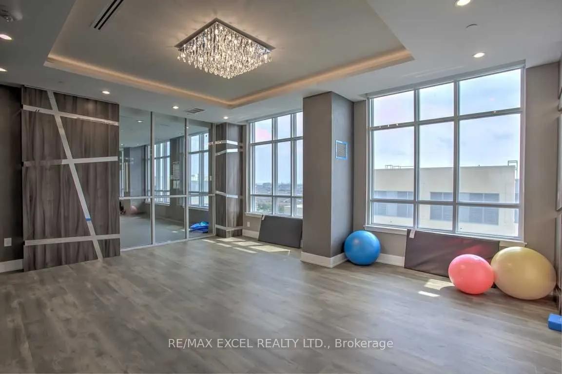 9191 Yonge Street, #605