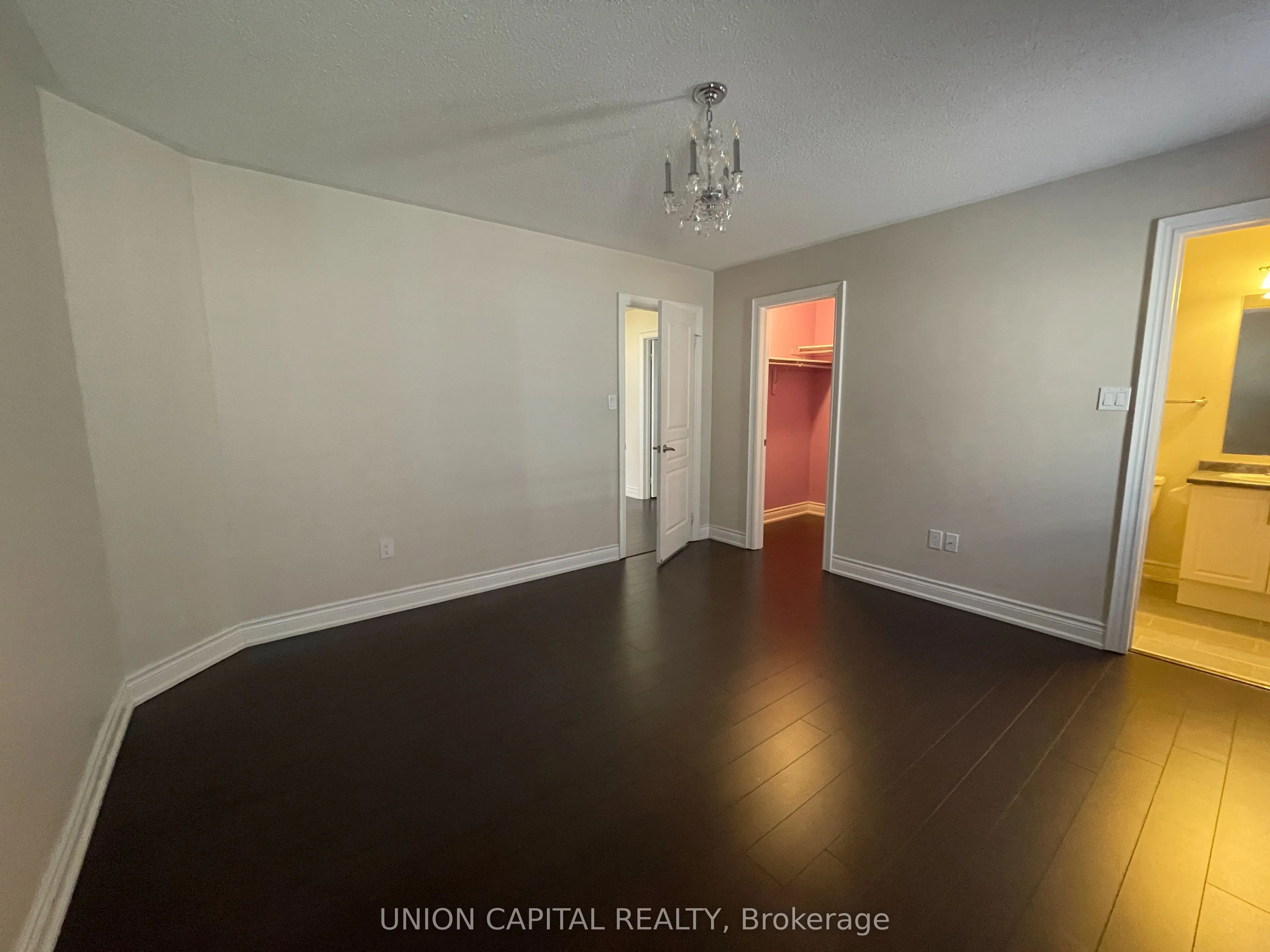 22 Greenforest Grove