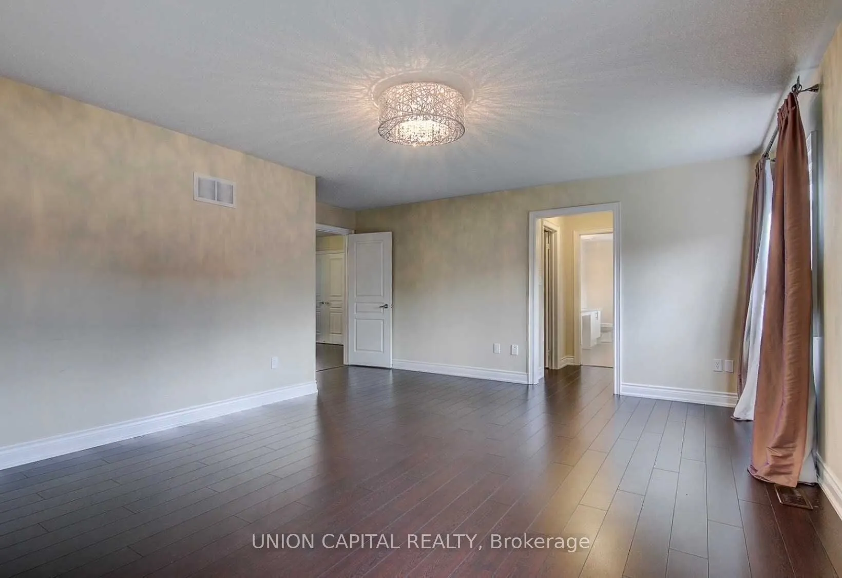 22 Greenforest Grove