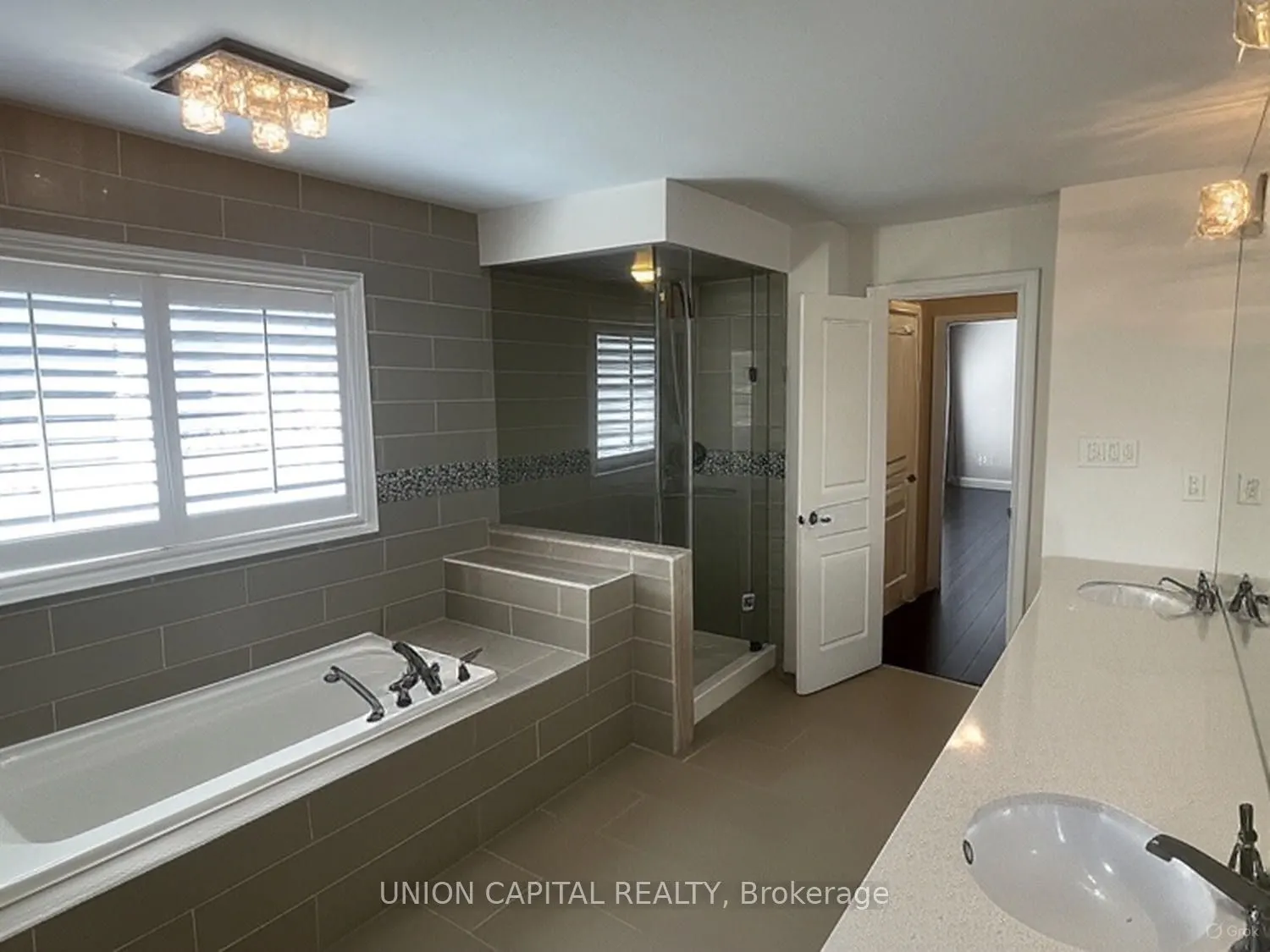 22 Greenforest Grove