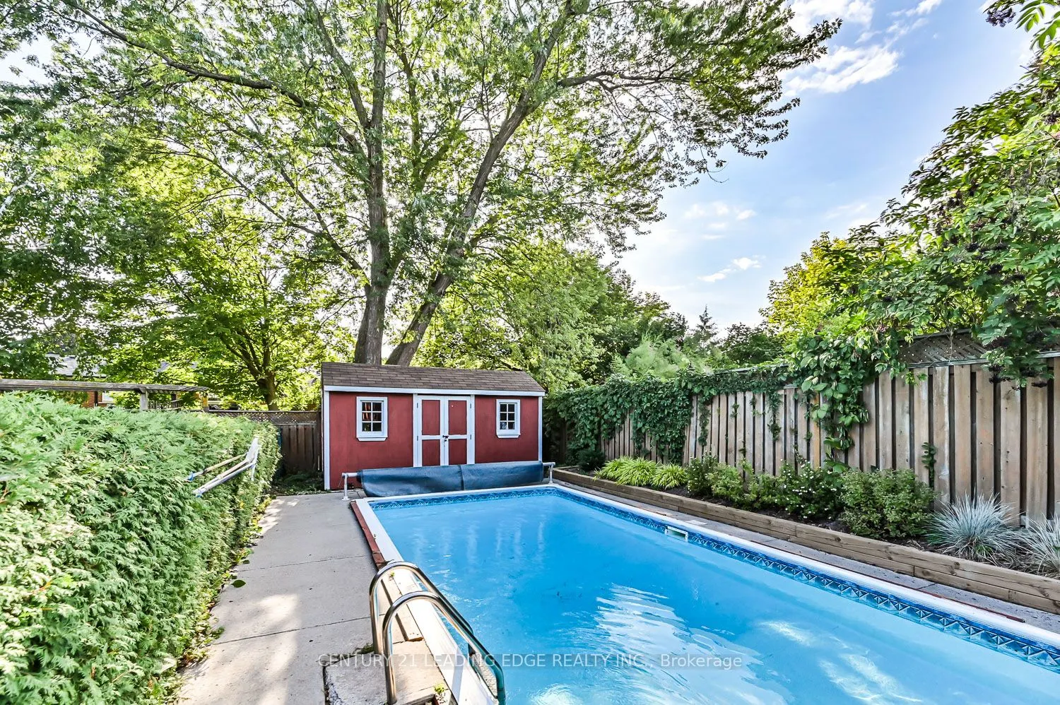 18 Sir Constantine Drive