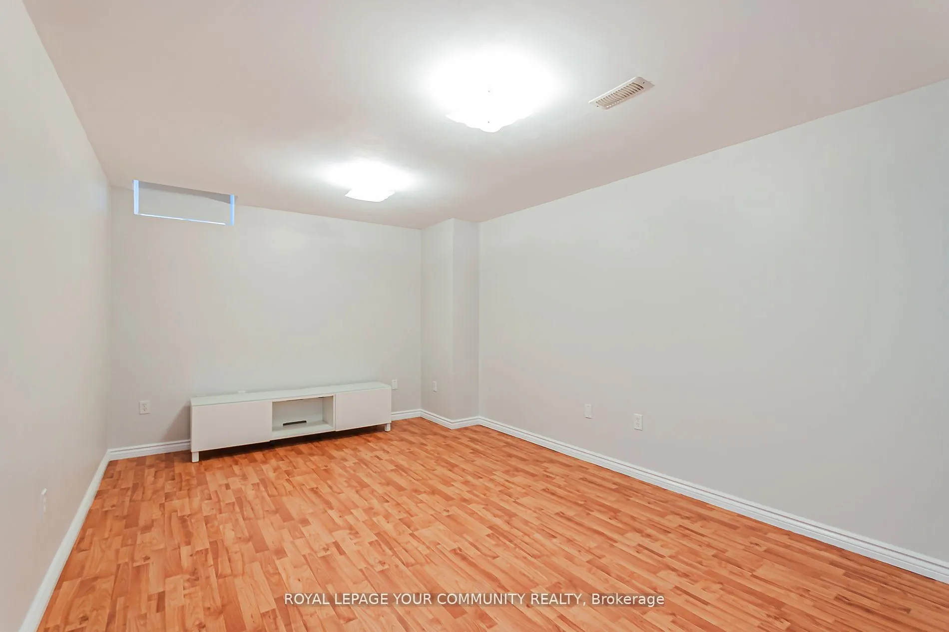 6 Round Hill Court S, #Basement