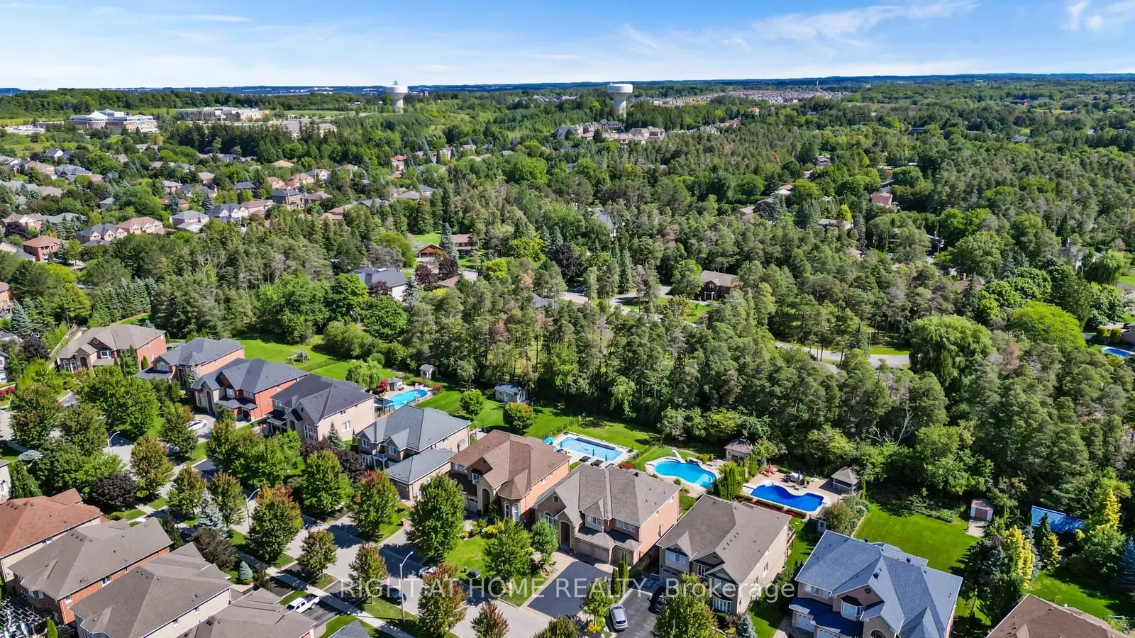 21 Lupine Crescent