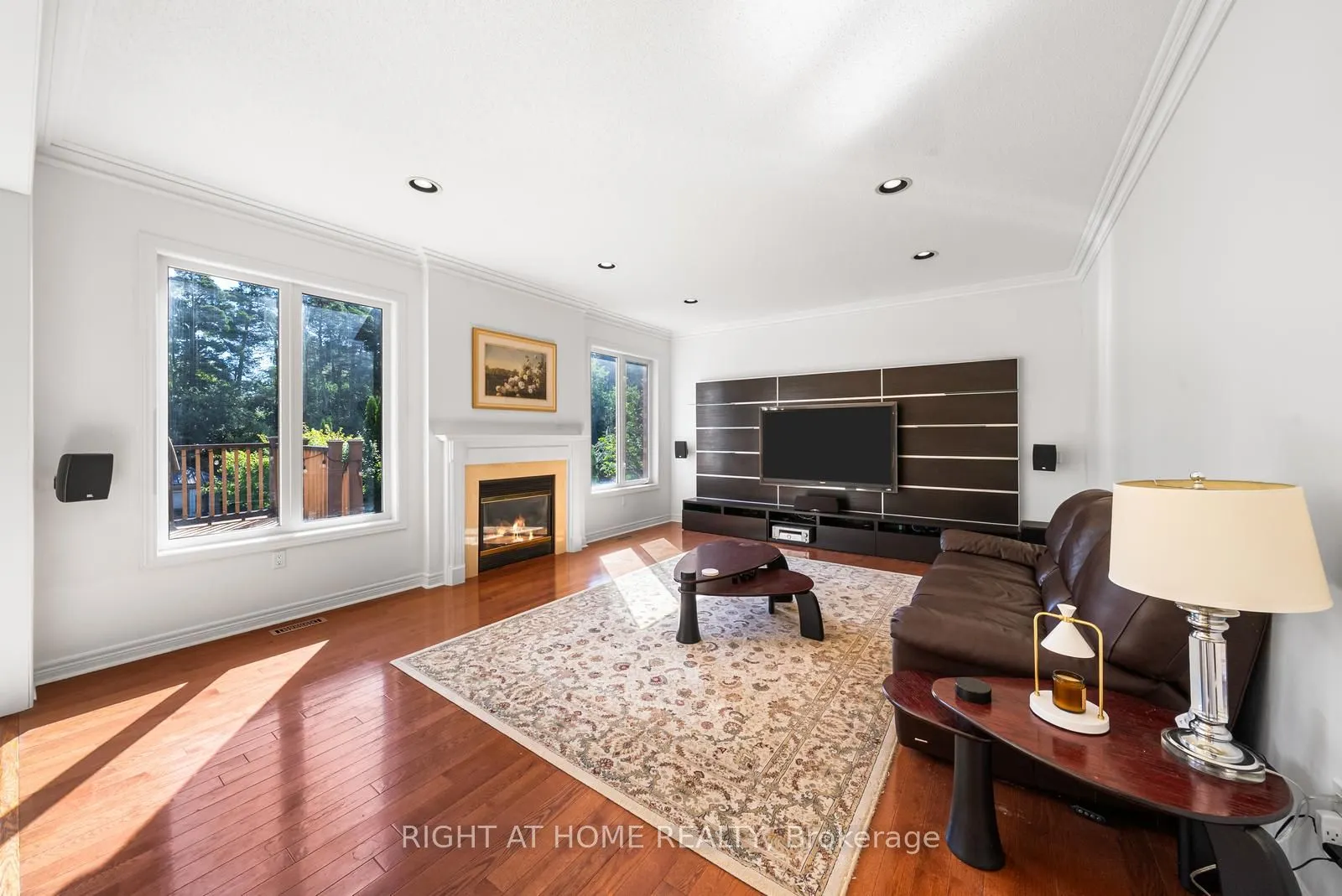 21 Lupine Crescent