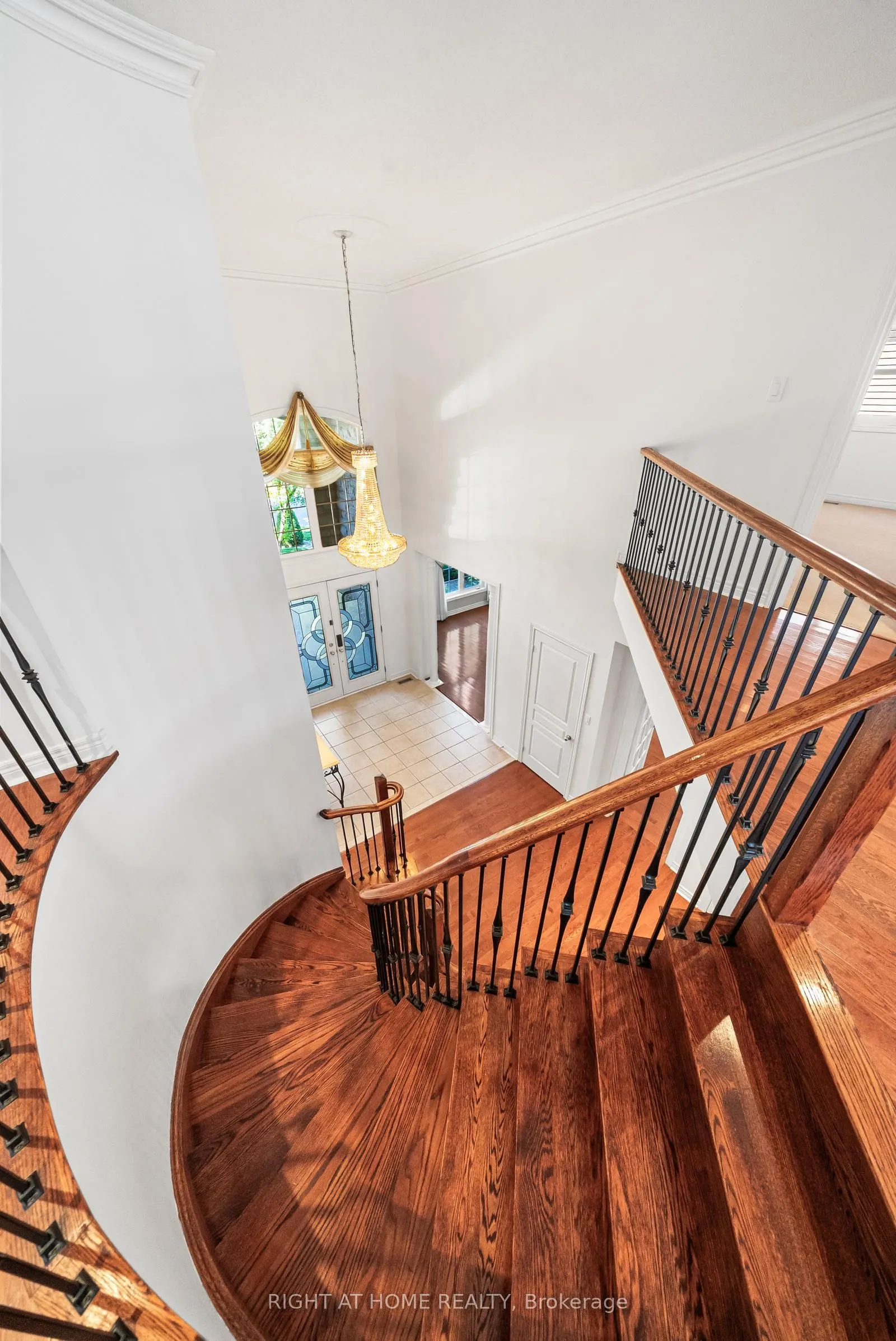 21 Lupine Crescent