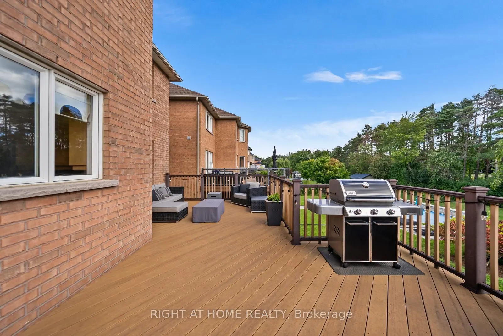 21 Lupine Crescent