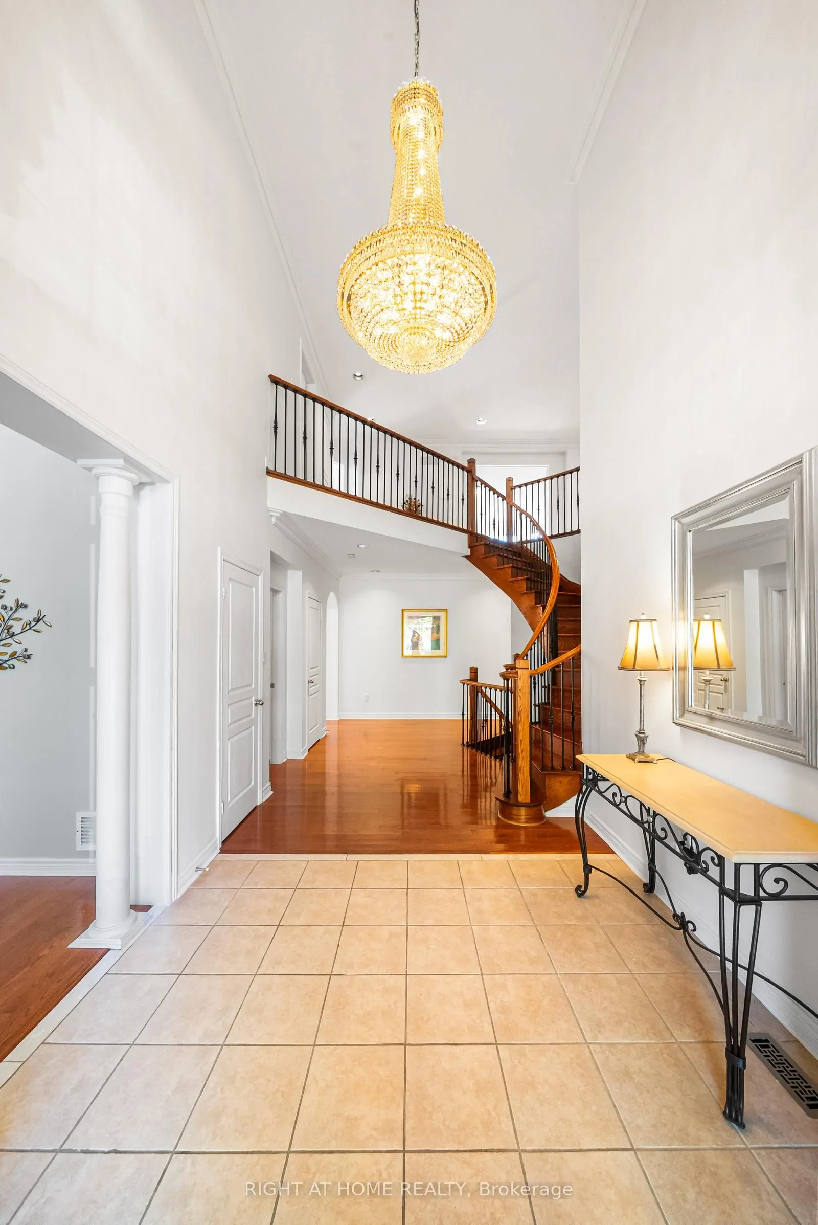 21 Lupine Crescent