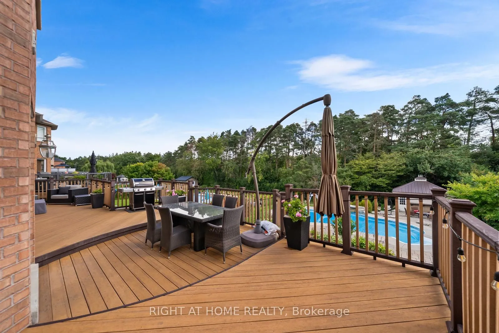 21 Lupine Crescent