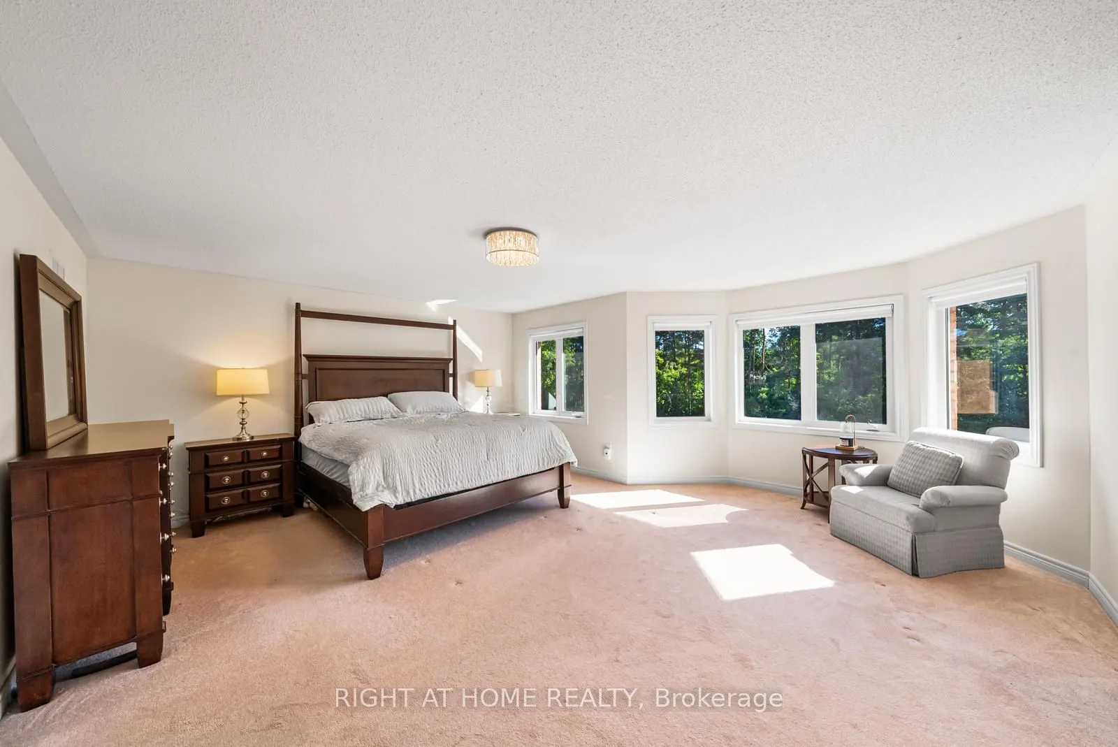 21 Lupine Crescent