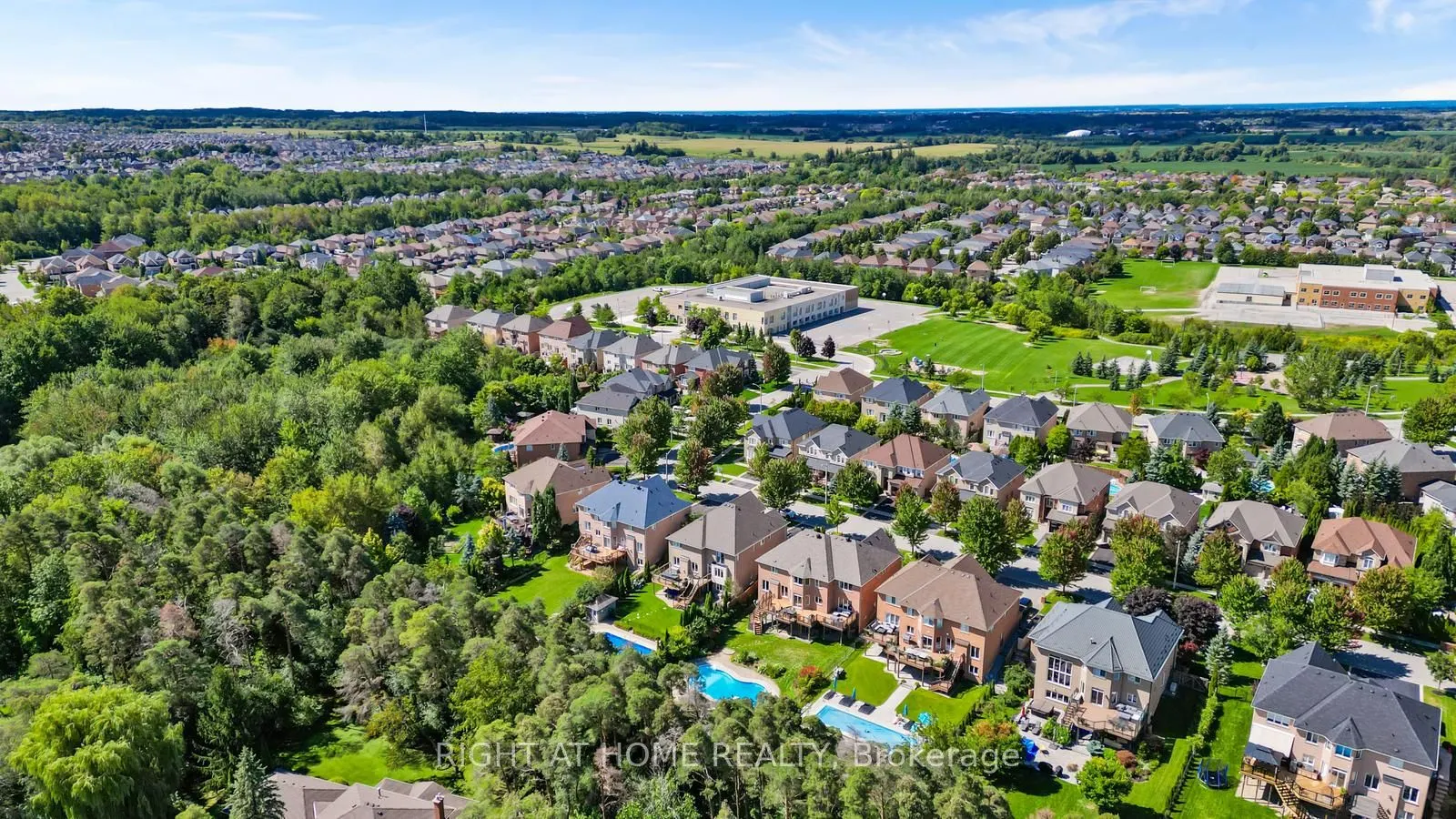 21 Lupine Crescent