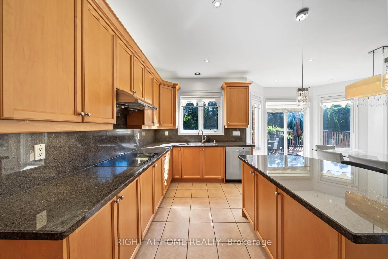21 Lupine Crescent