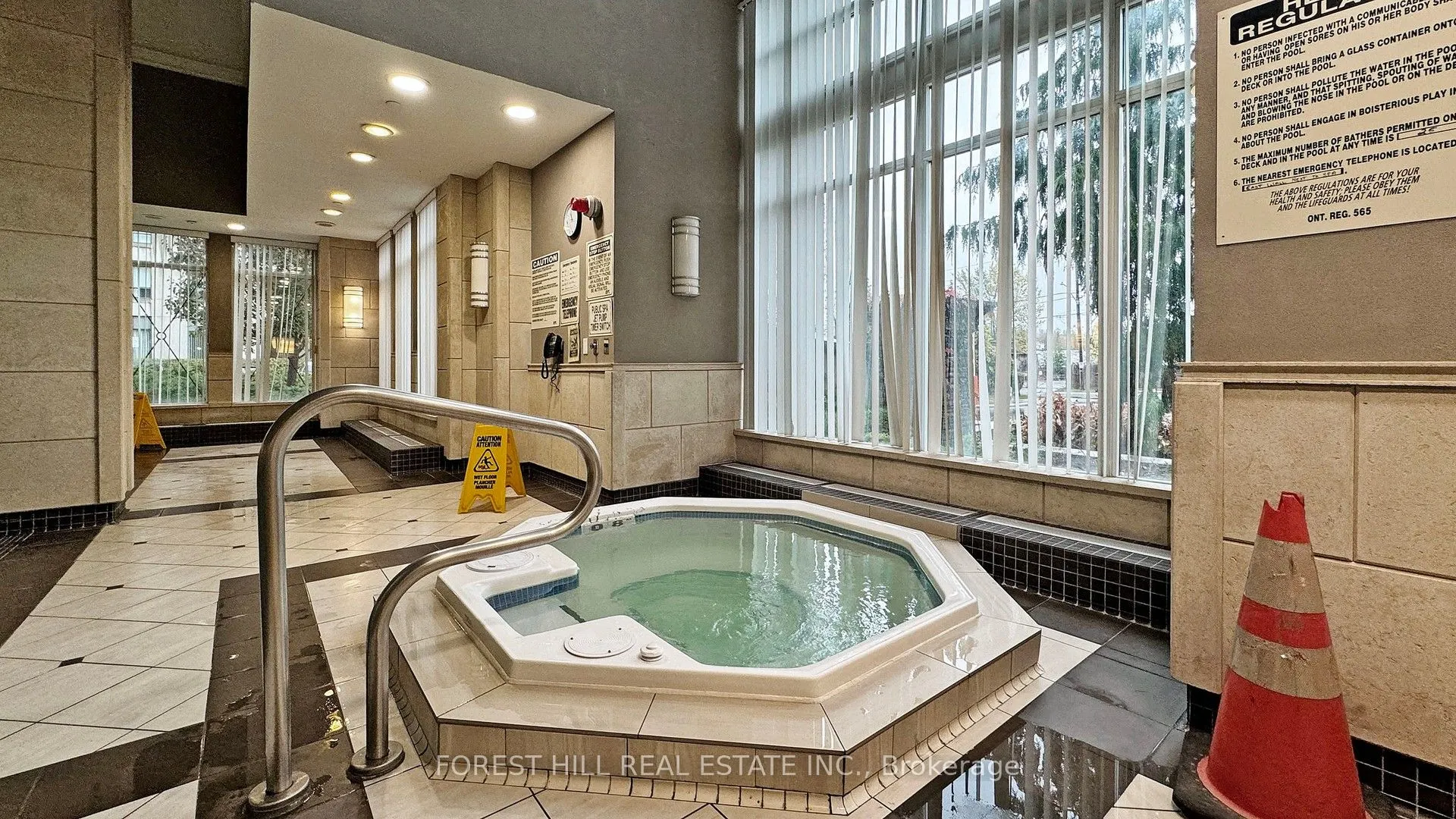 350 Red Maple Road, #417