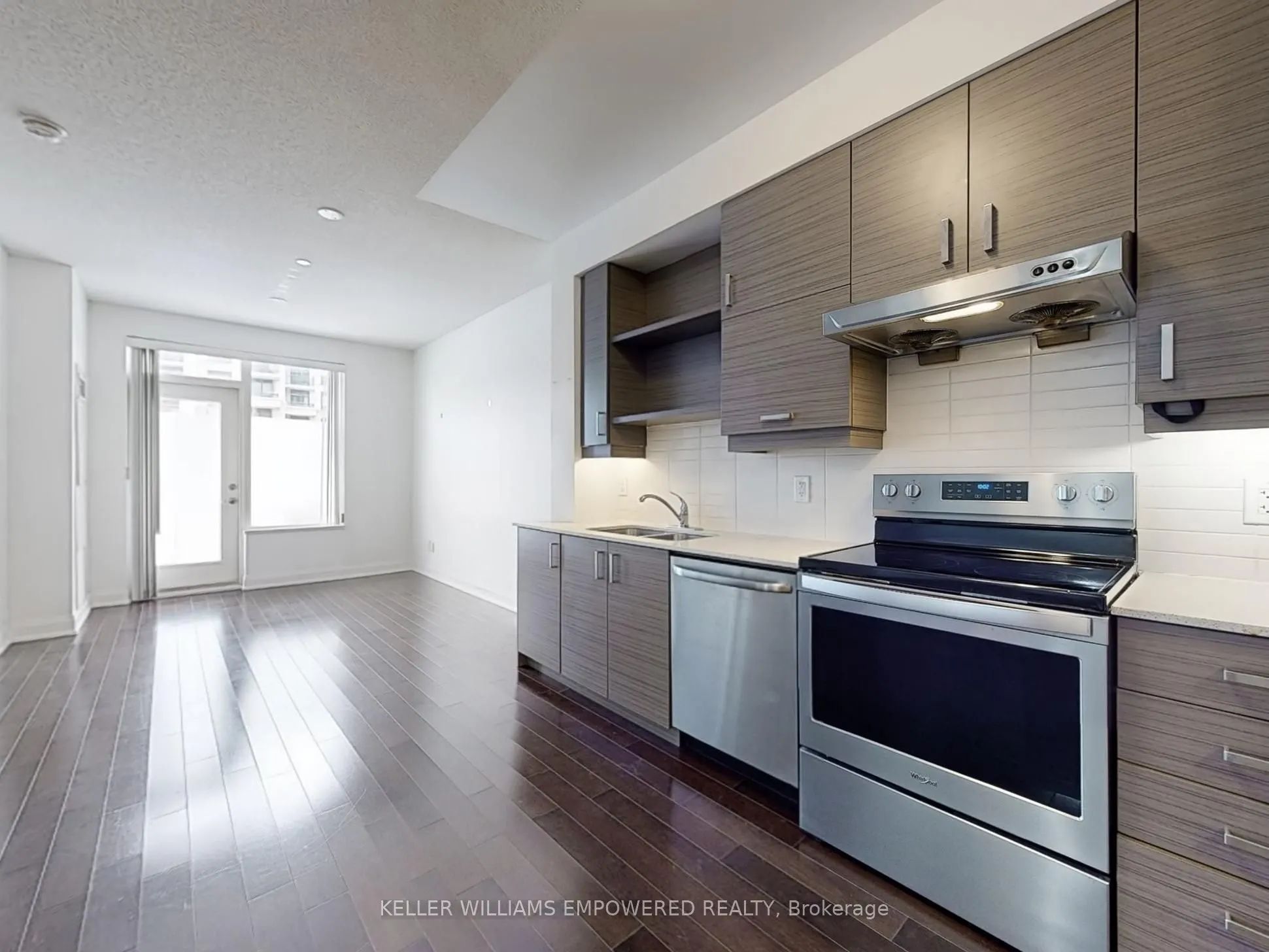 8228 Birchmount Road, #115