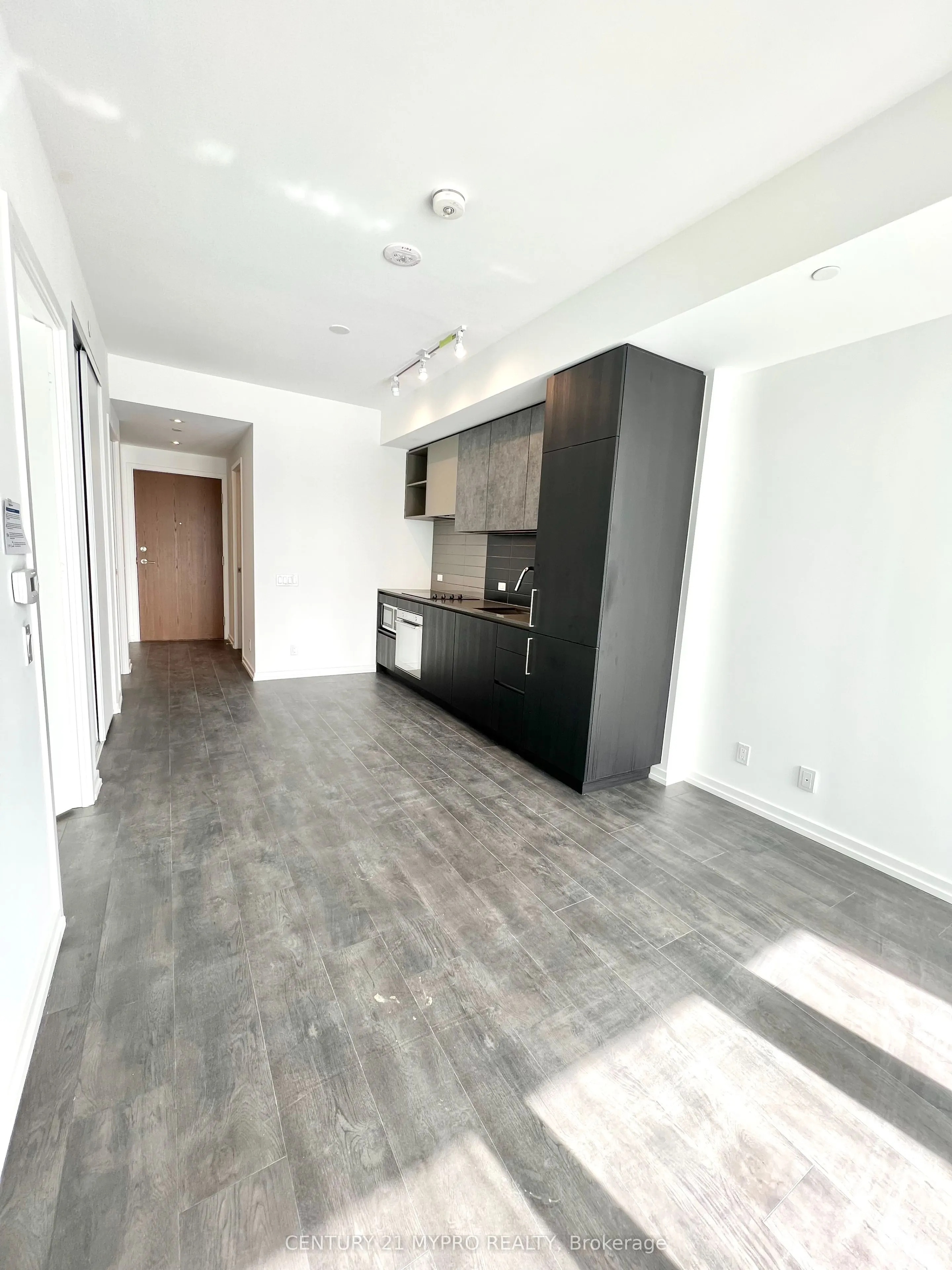 1000 Portage Parkway, #908