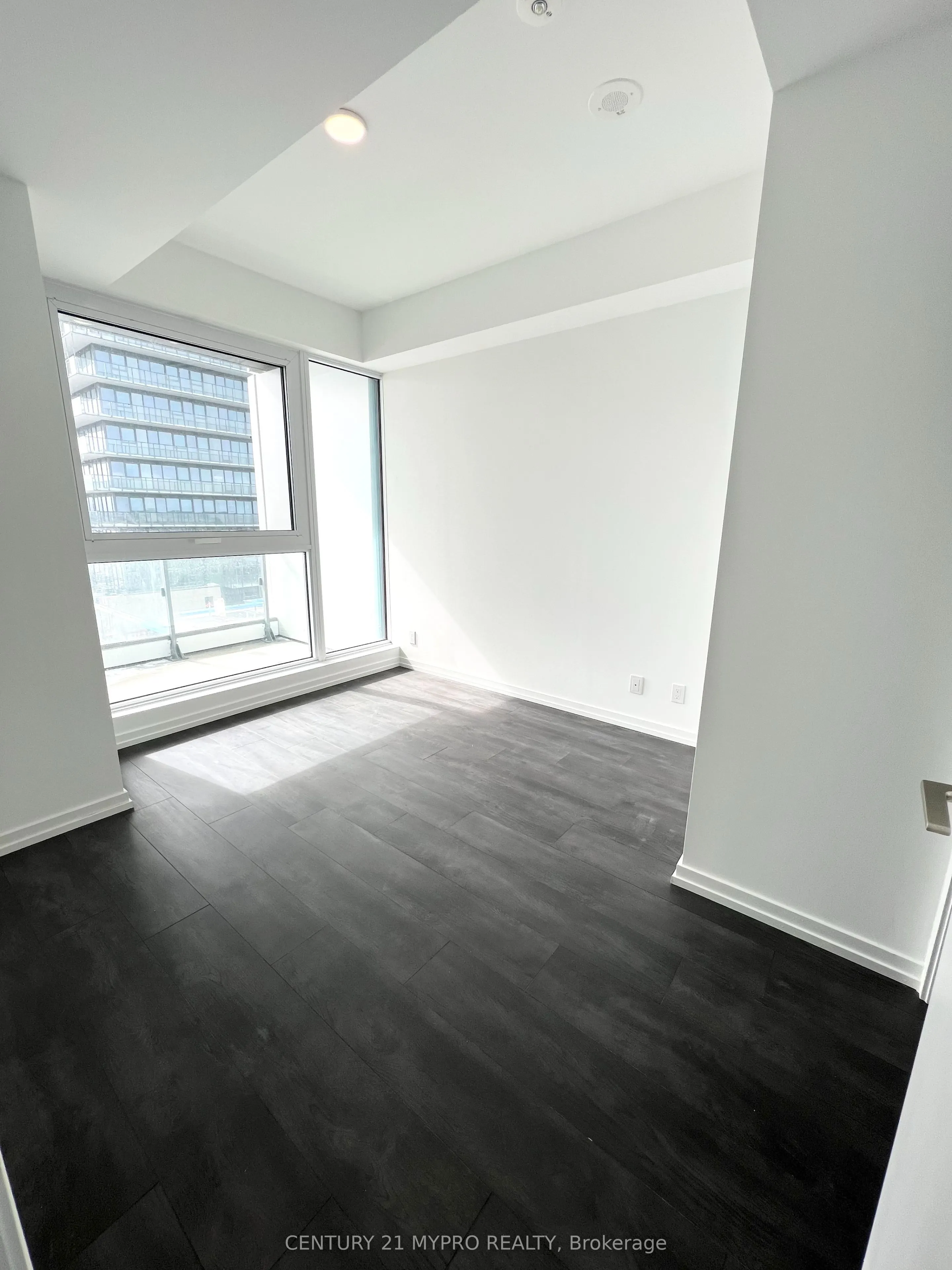 1000 Portage Parkway, #908