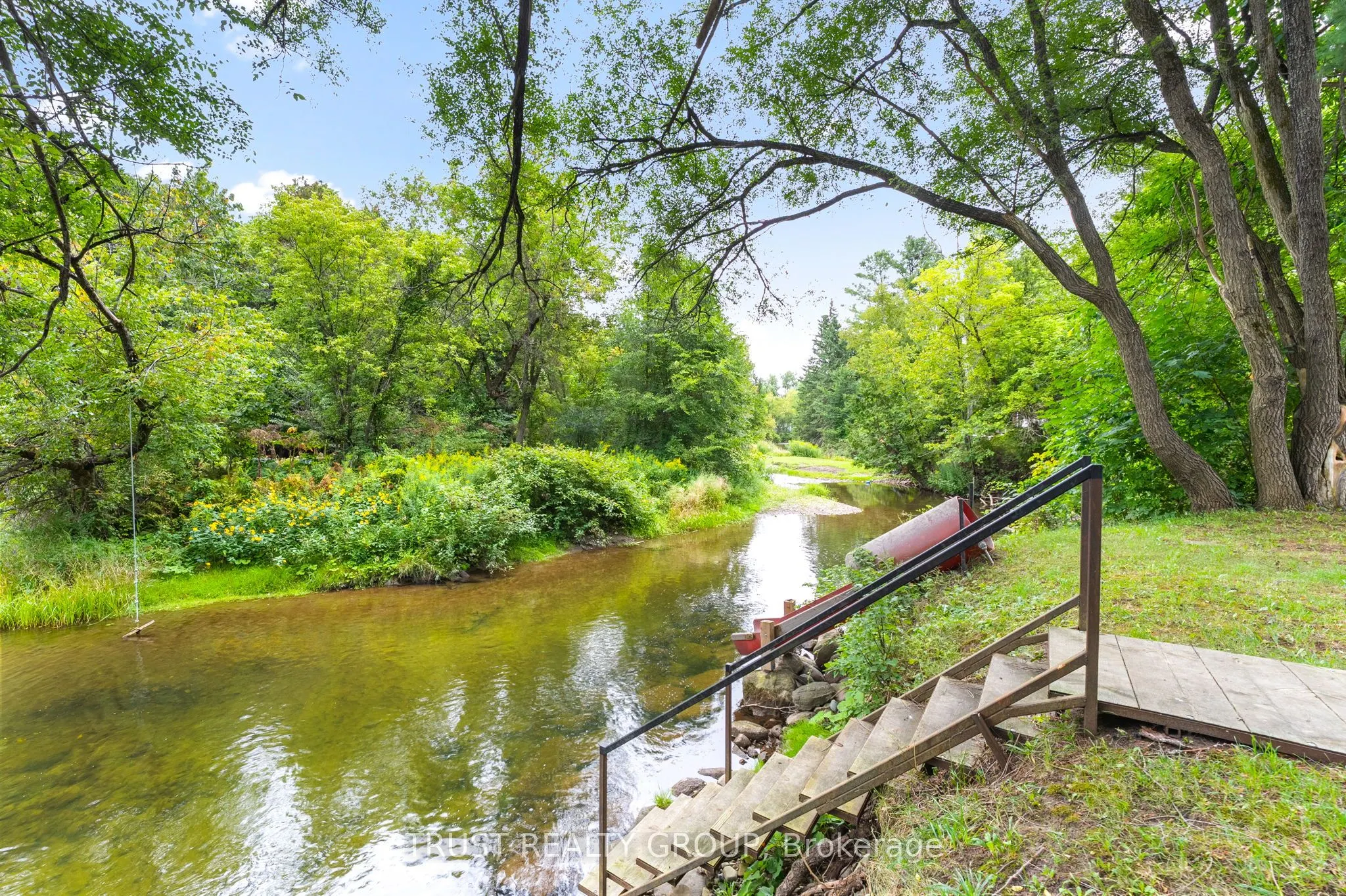 9048 River Road W
