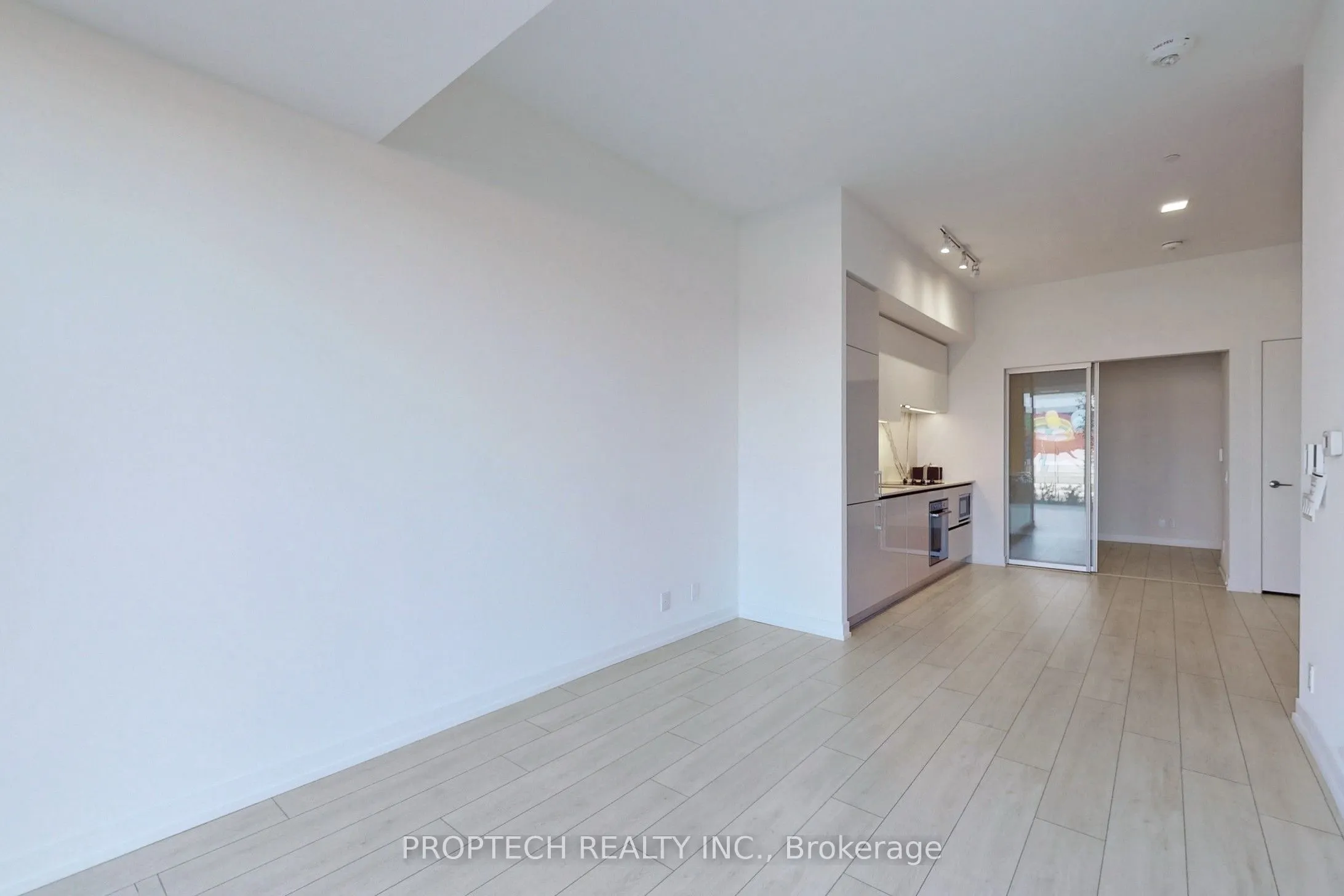 7 Buttermill Avenue, #TH12