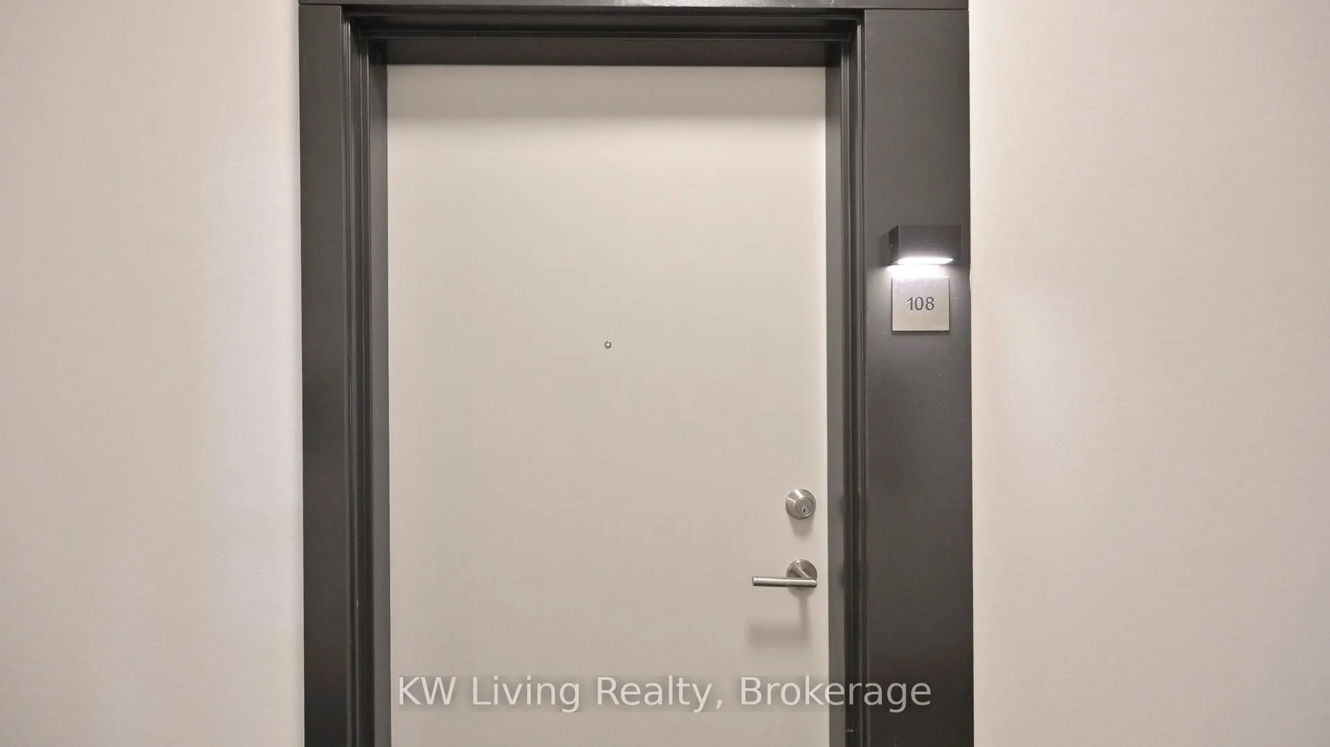 6 David Eyer Road, #108