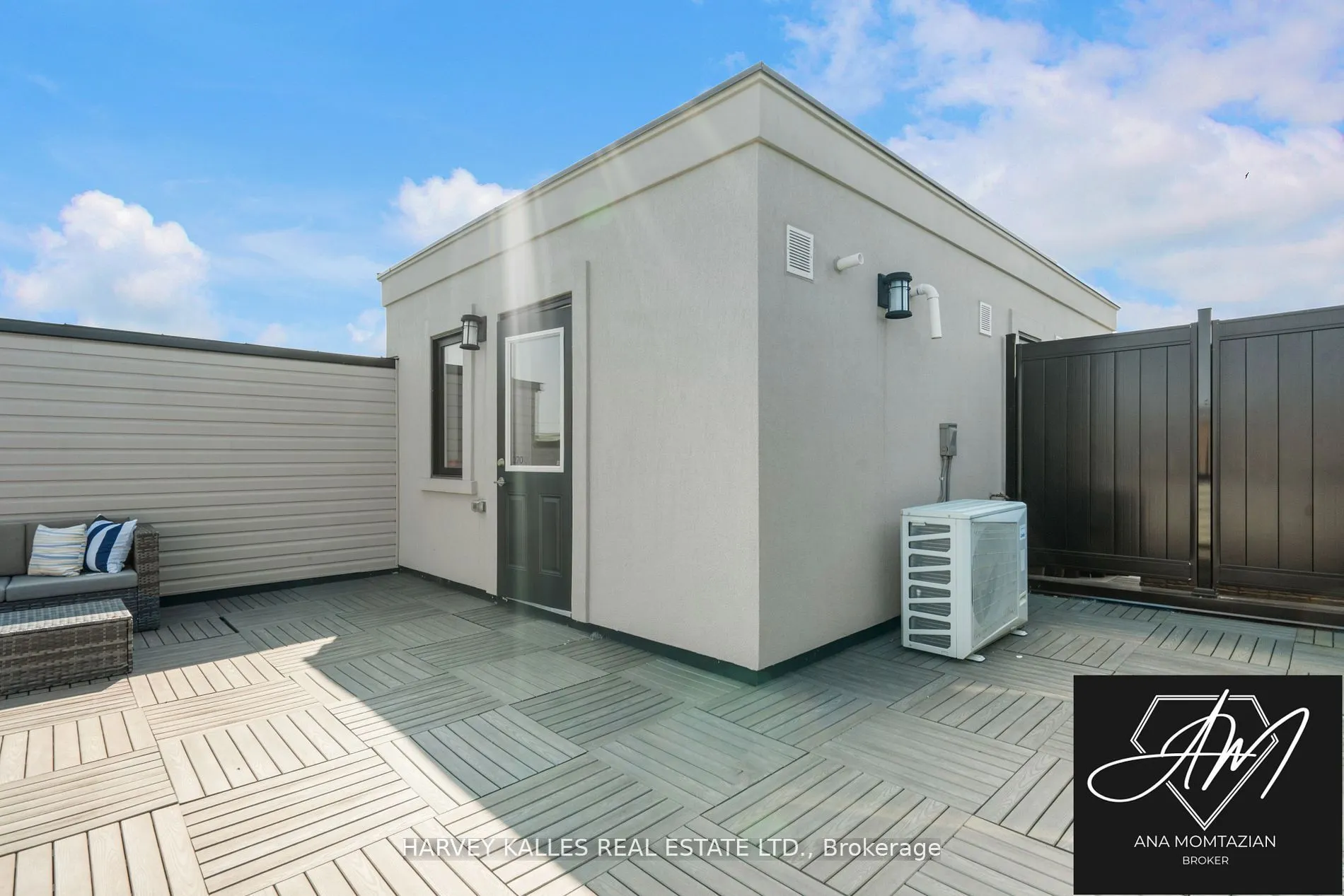 9 Phelps Lane, #270