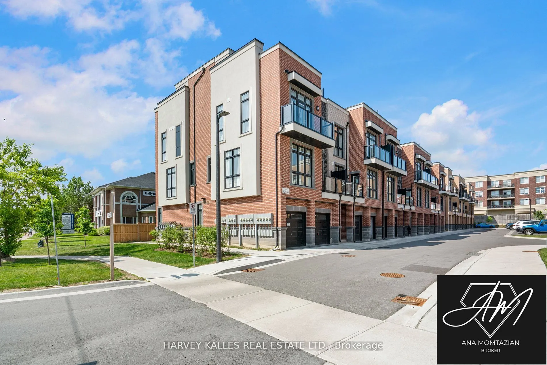 9 Phelps Lane, #270