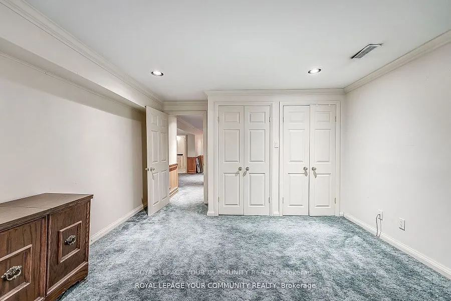 25 Alcaine Court