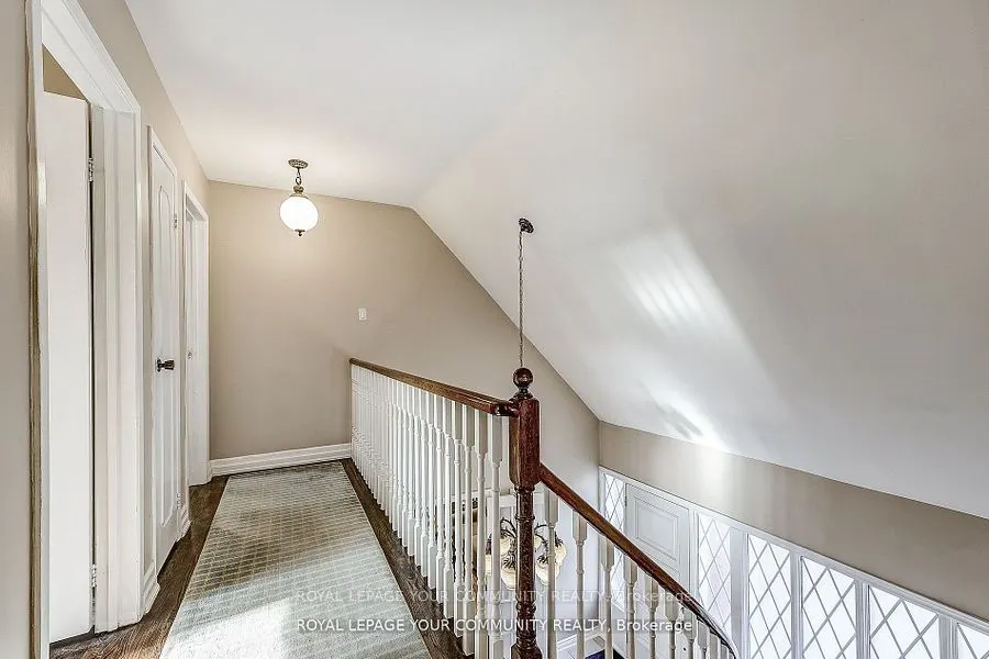 25 Alcaine Court