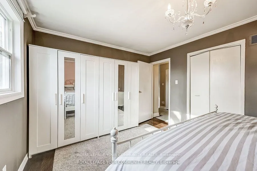 25 Alcaine Court