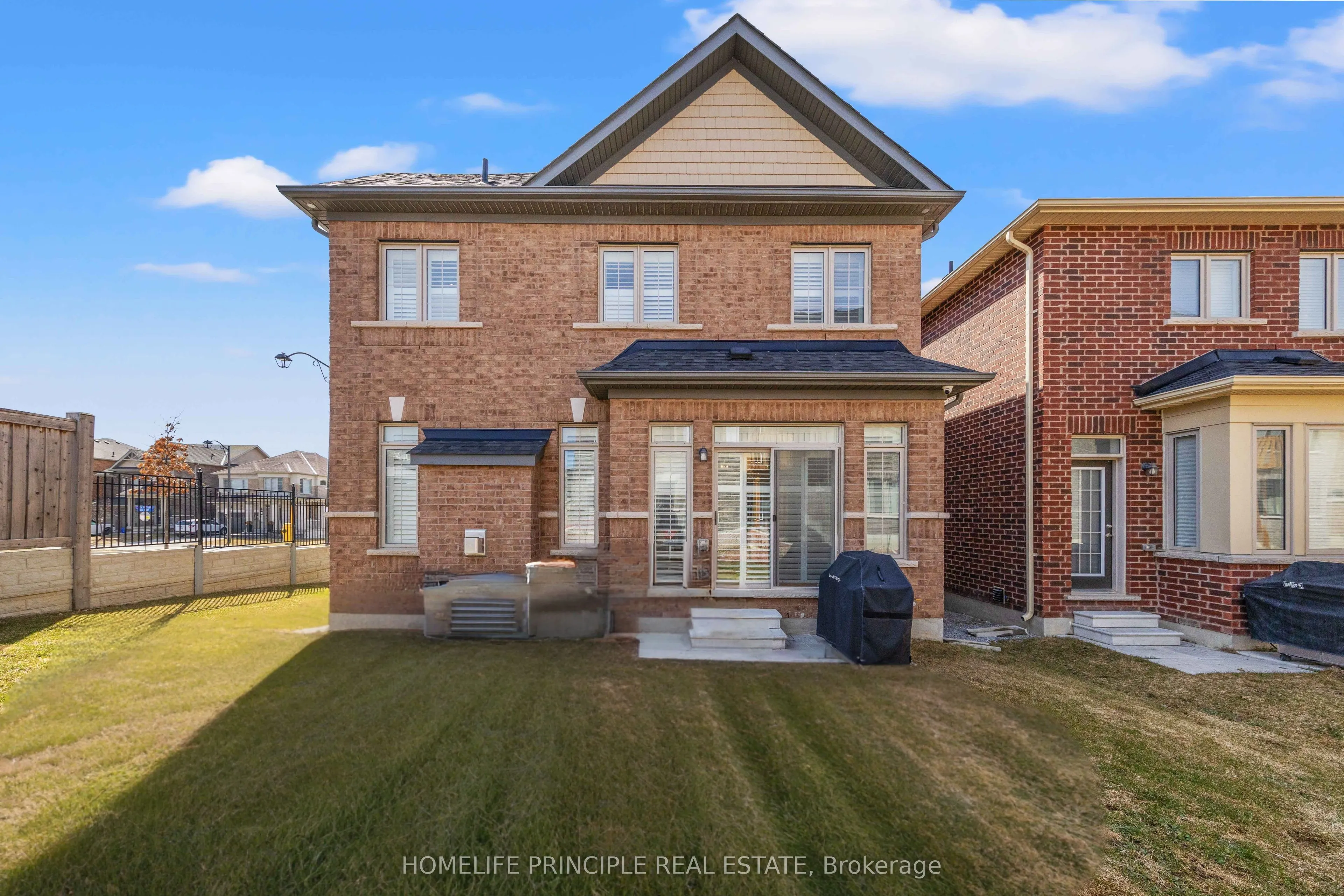 88 Ben Sinclair Avenue