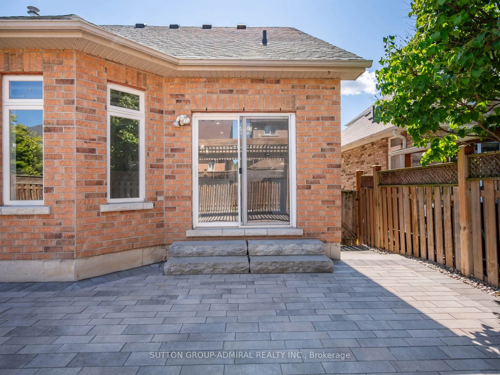 62 Gardiner Drive