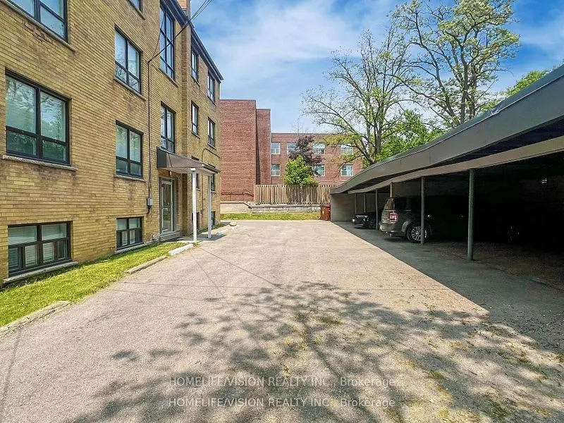 9901 Yonge Street, #3