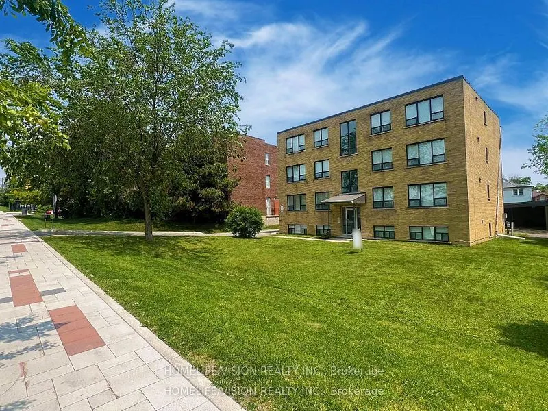 9901 Yonge Street, #3