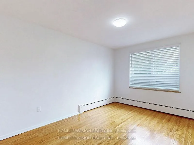 9901 Yonge Street, #3