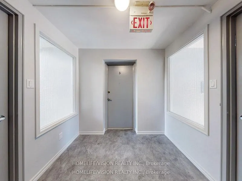 9901 Yonge Street, #3