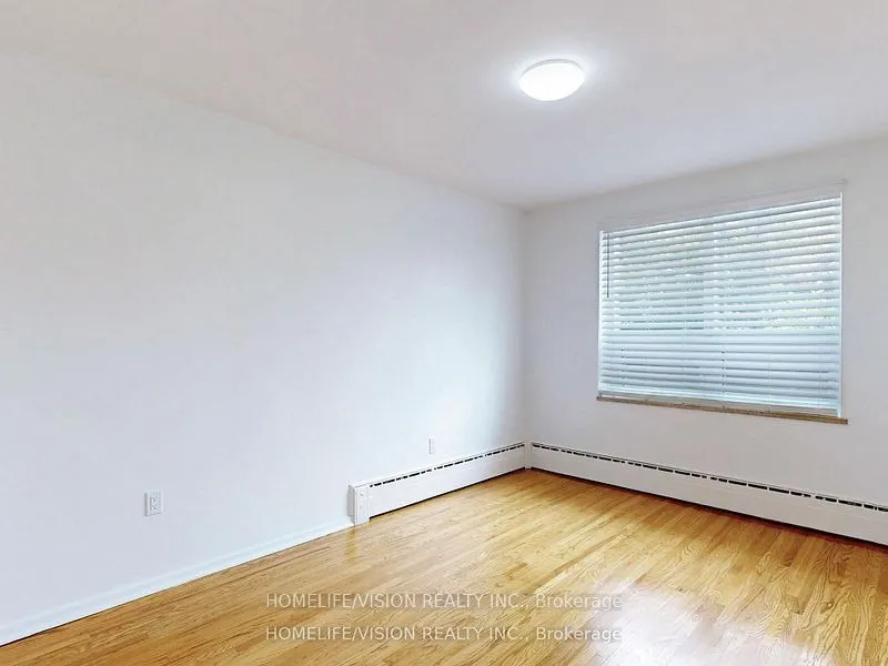 9901 Yonge Street, #3