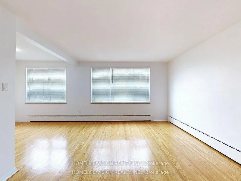 9901 Yonge Street, #3