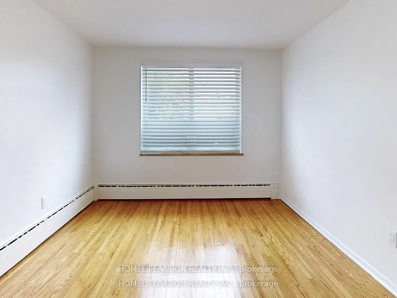 9901 Yonge Street, #3