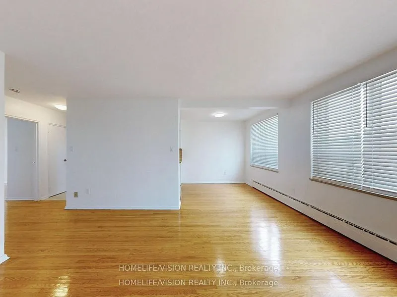 9901 Yonge Street, #3