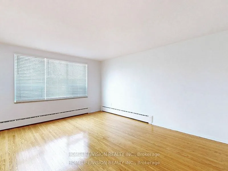 9901 Yonge Street, #3