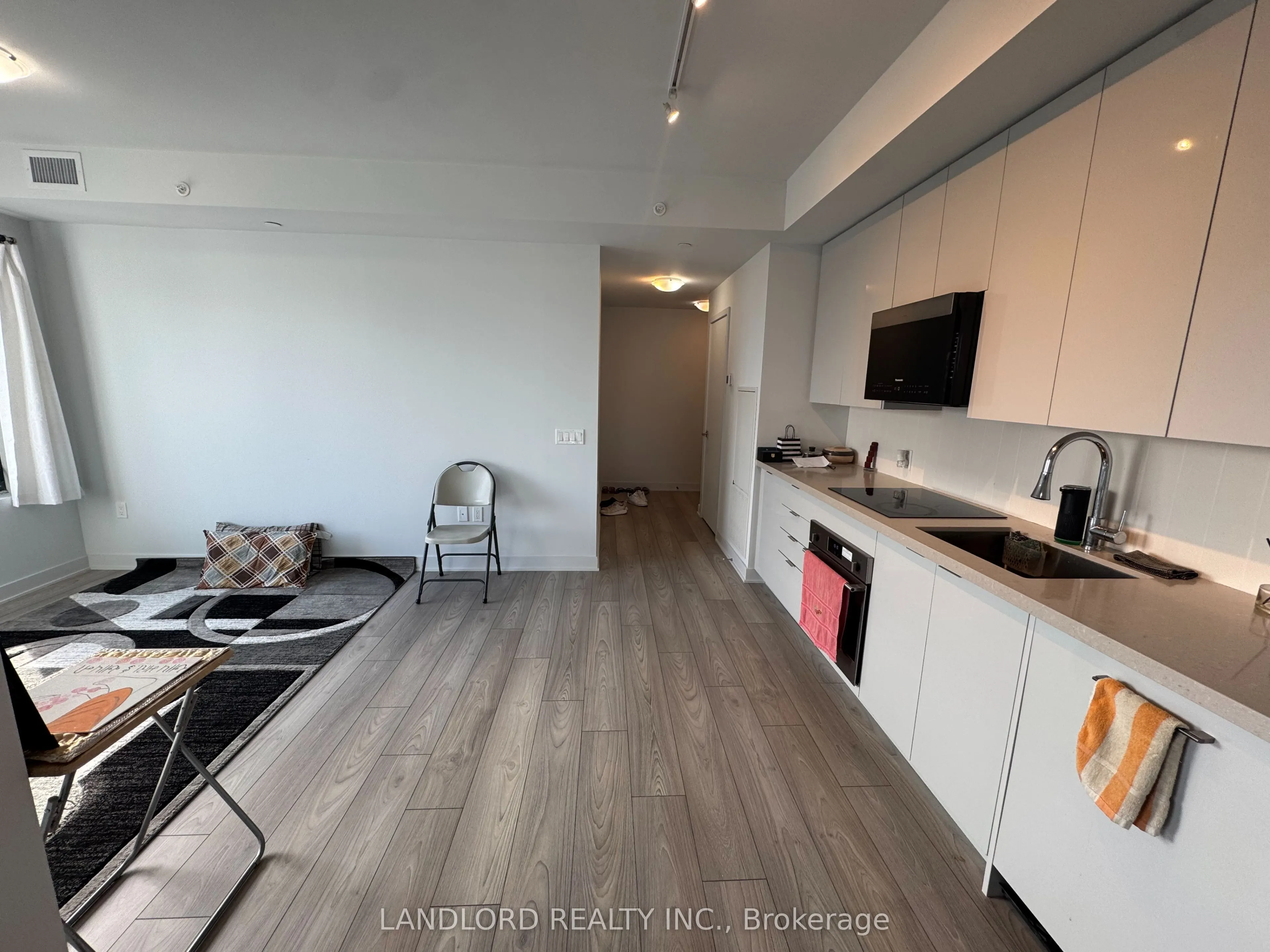2920 Highway 7, #3810