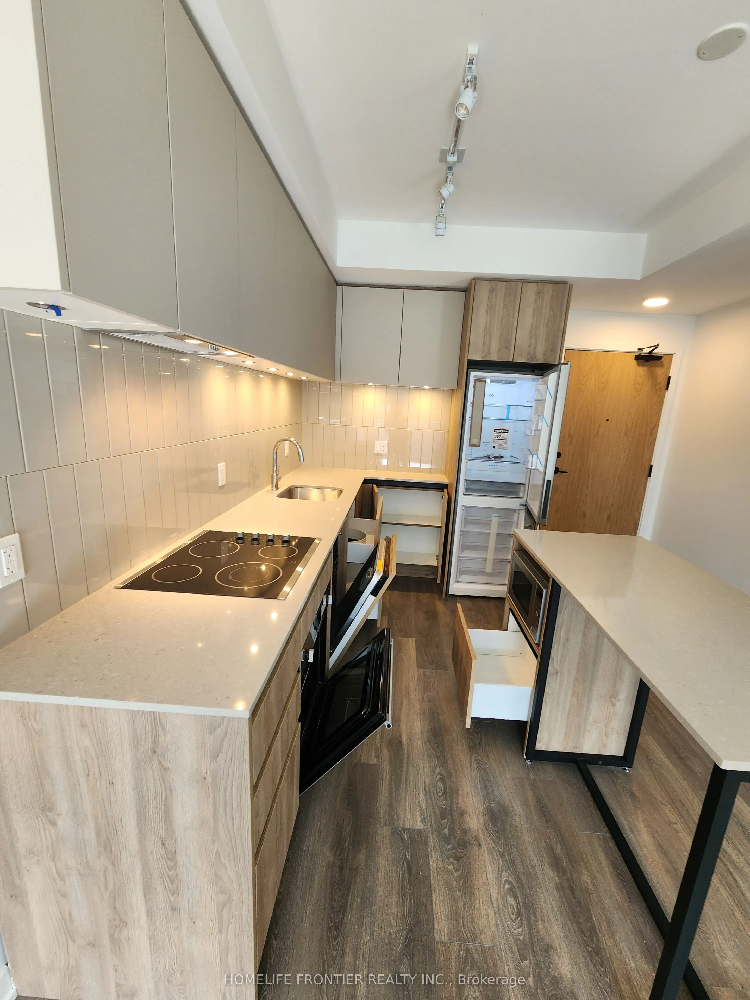 7950 Bathurst Street, #429