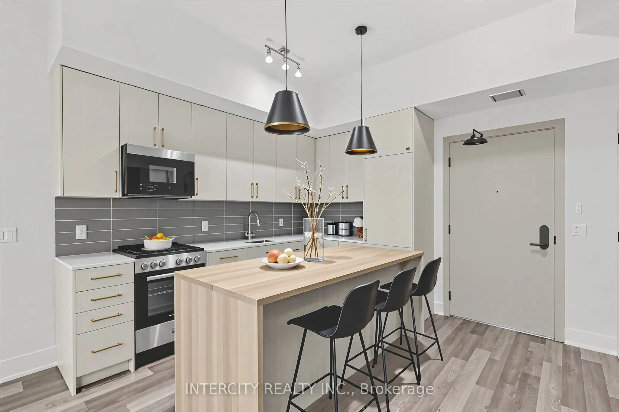 2075 King Road, #519