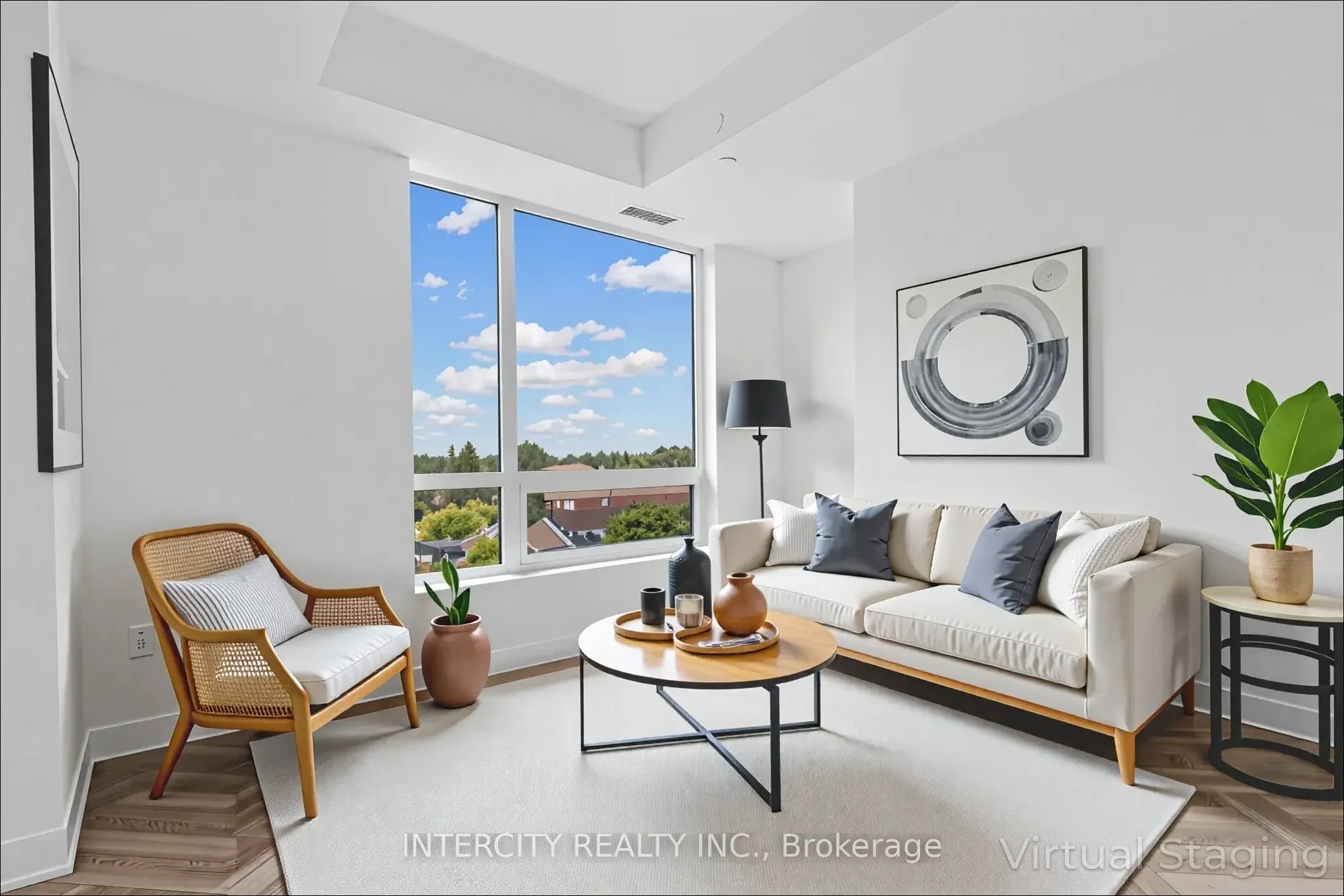 2075 King Road, #520