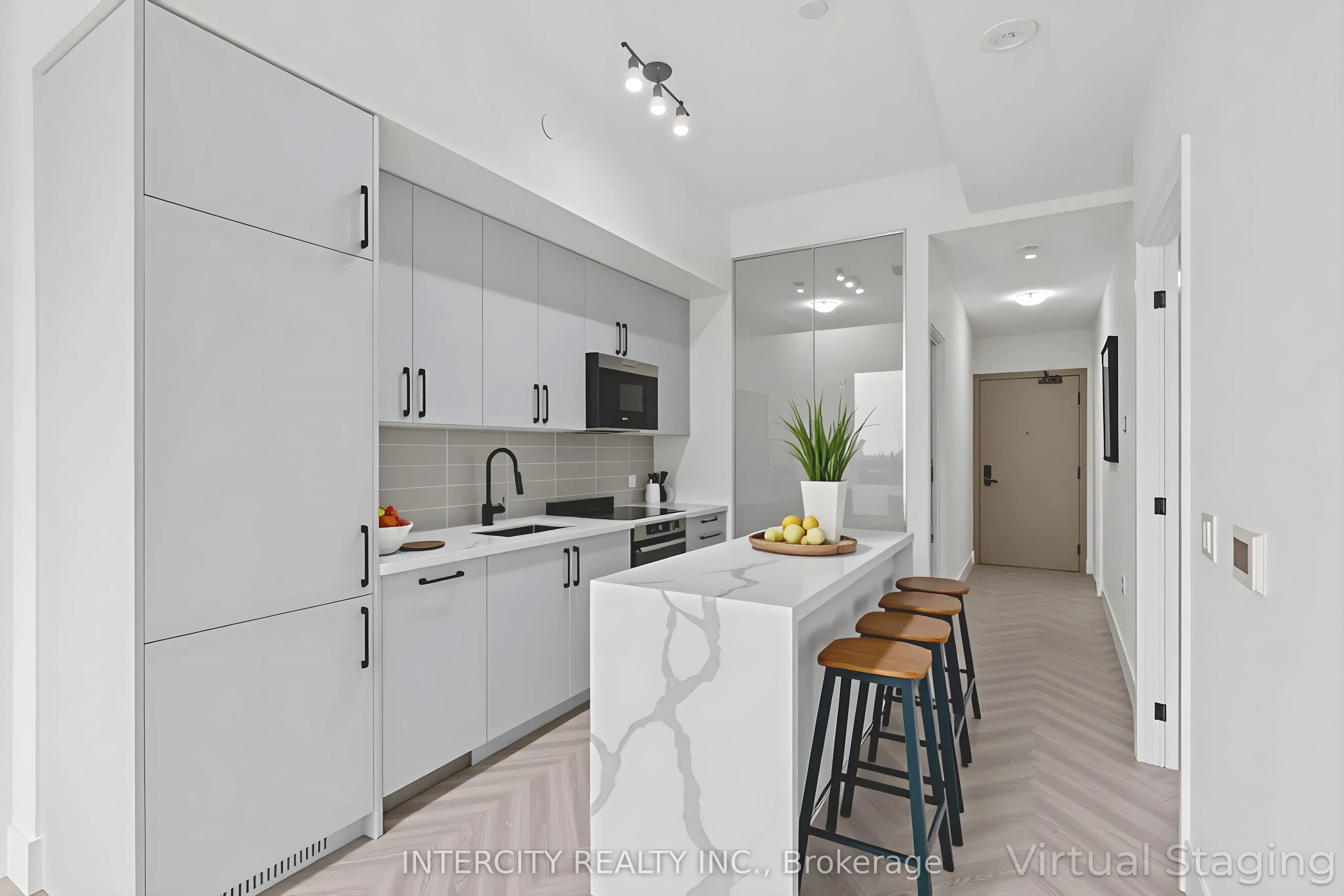 2075 King Road, #520