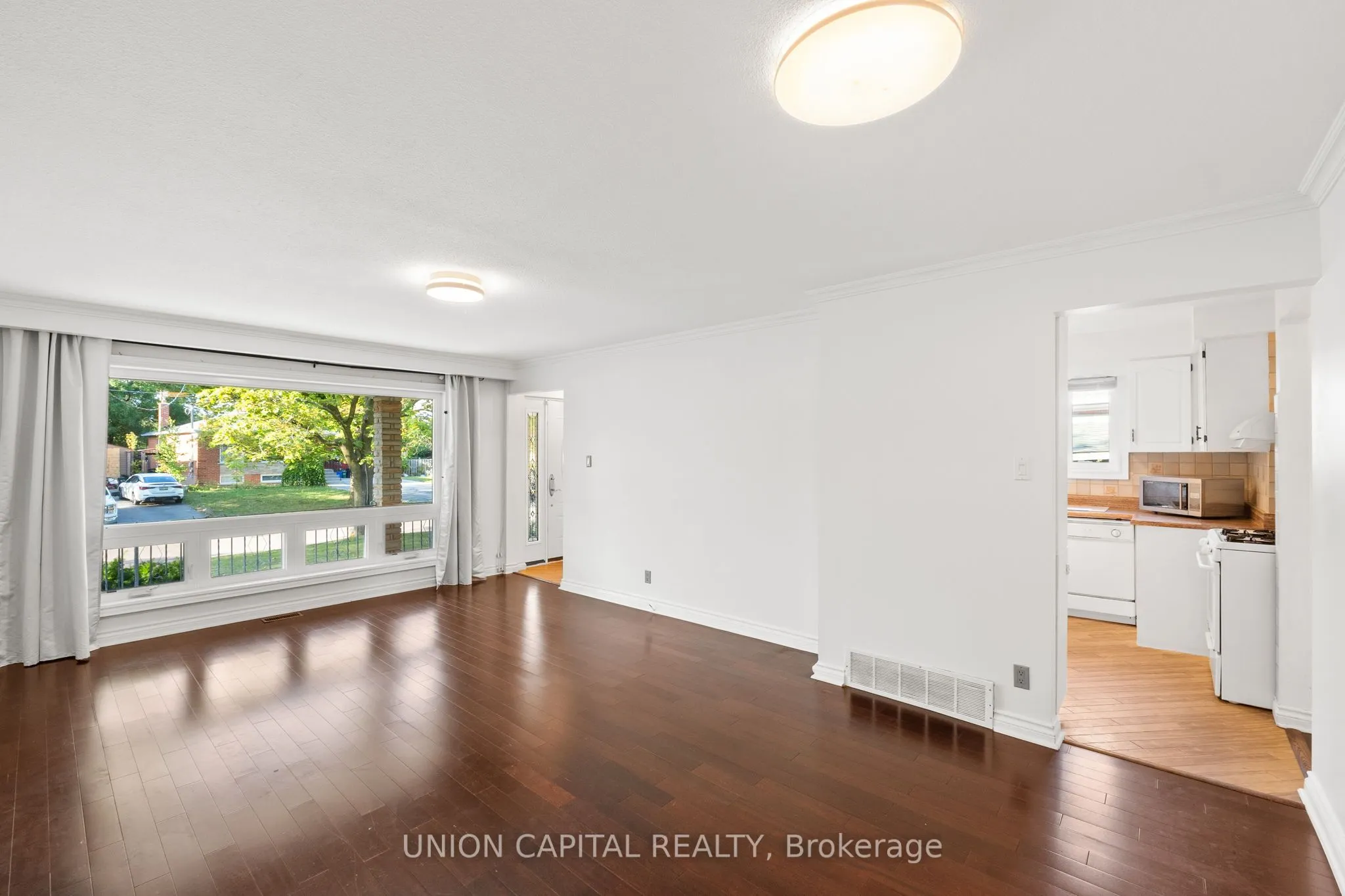 414 Oceanside Avenue, #Main
