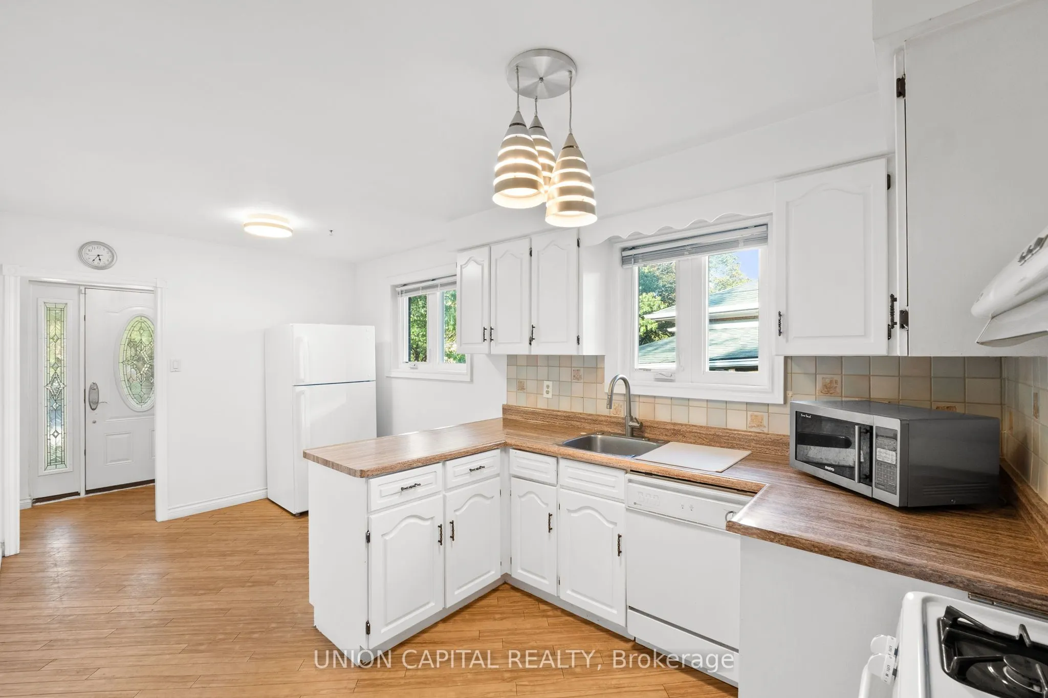414 Oceanside Avenue, #Main