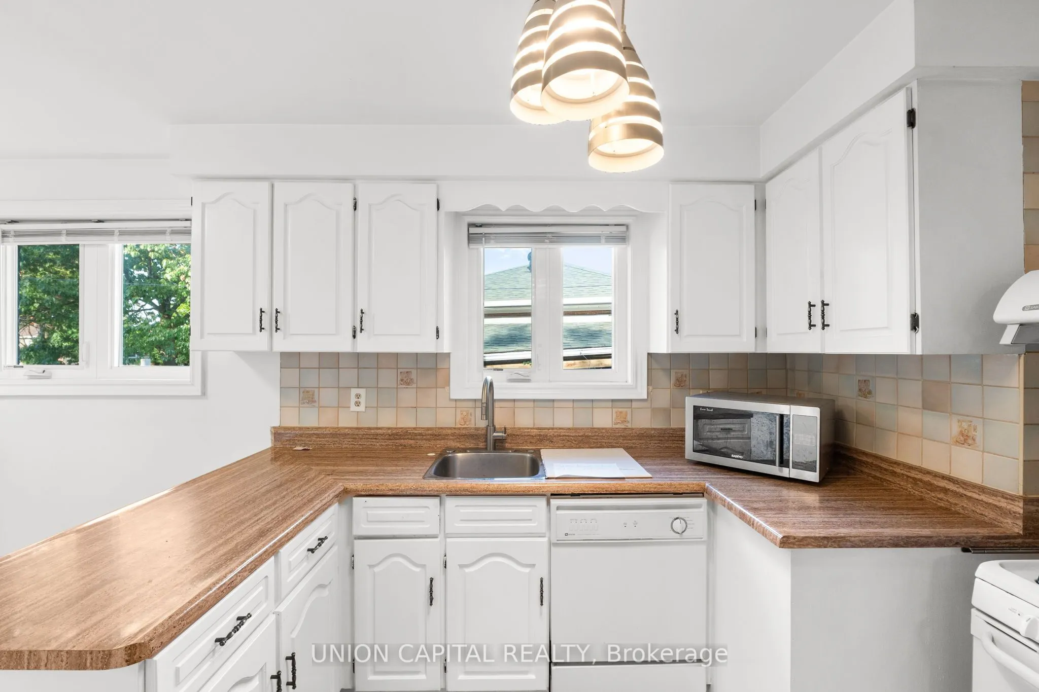 414 Oceanside Avenue, #Main