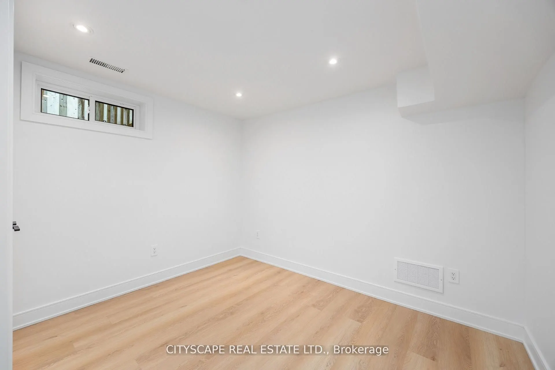 6 Portree Crescent